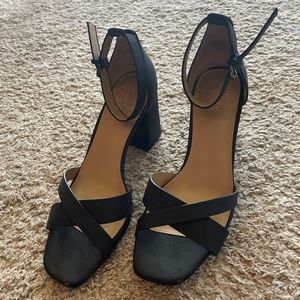 Naturalizer block heels size 8.5